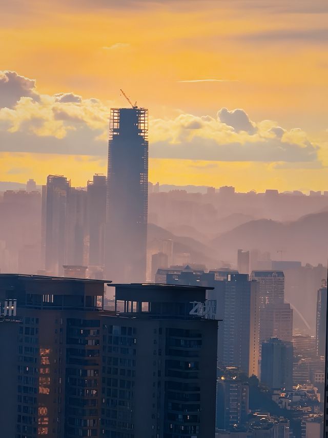 貴陽市區｜隱藏喺森林入面嘅寶藏山頂懸崖咖啡！