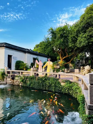 Sự Kiện Dior Lady Art #10: Những Chiếc Túi Xách Gây Sốt Giữa Lòng Làng Thời Trang