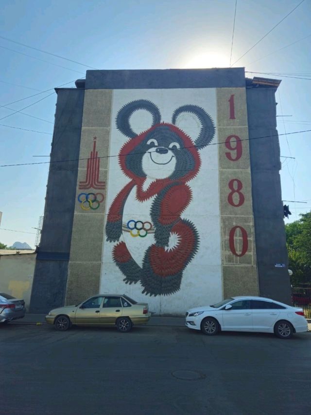 Osh: A Cultural Jewel of Kyrgyzstan 🎨🏞️ Osh: A Cultural Jewel of Kyrgyzstan 🎨🏞️