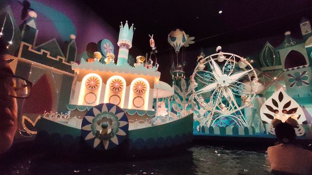 Disney Sea版本的小小世界
