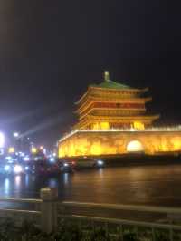 Xi'an Weekend: City Walls, Temples, and Ancient Vibes 🏯✨
