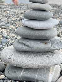 🌊 Qixingtan Beach Stone Stacking: 7 Stones, 1 Magical Moment! 🪨