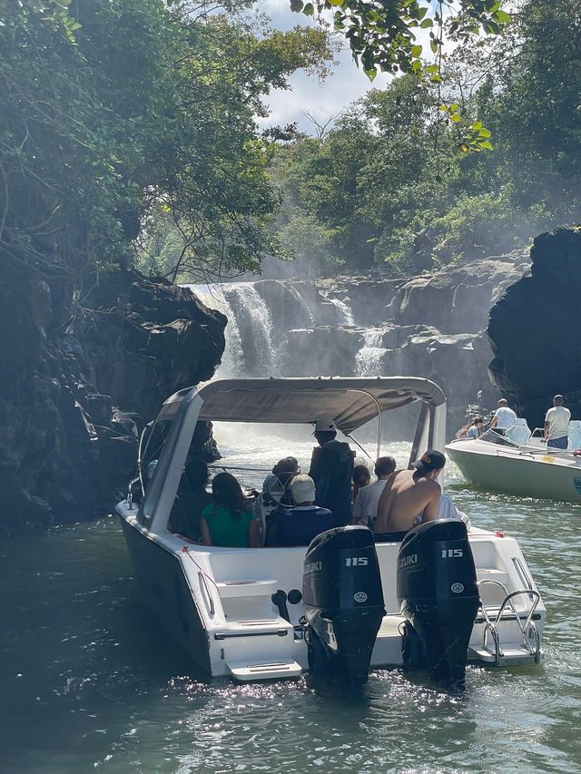 A Day in Paradise: An Unforgettable Trip Experience A Day in Paradise: An Unforgettable Trip Experience