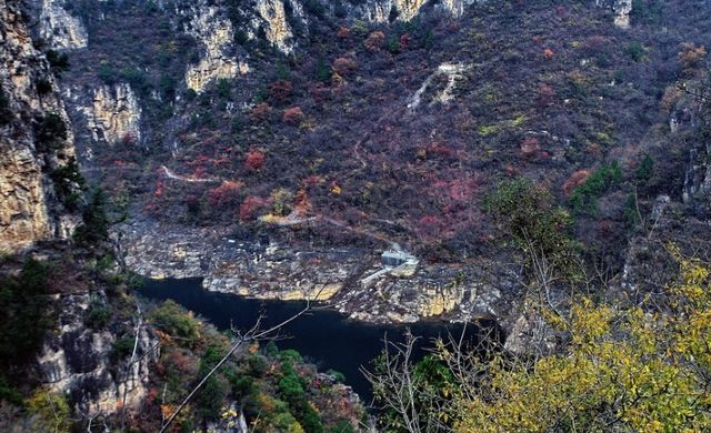 秋日限定！在焦作峰林峽邂逅「中國第一高壩」。