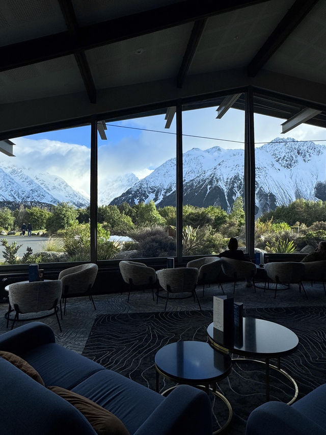 庫克山提前一年才能預約的百年雪山酒店