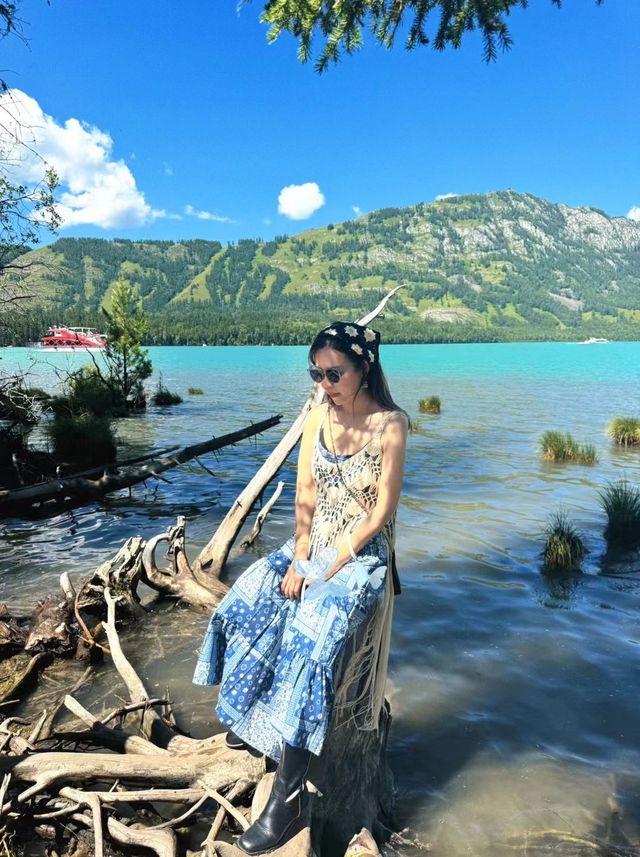 喀納斯：新疆嘅「瑞士仙境」，行到腳仔軟都值得嘅童話世界！ 喀納斯嘅神秘面紗由遠古傳說就已經展開。據講