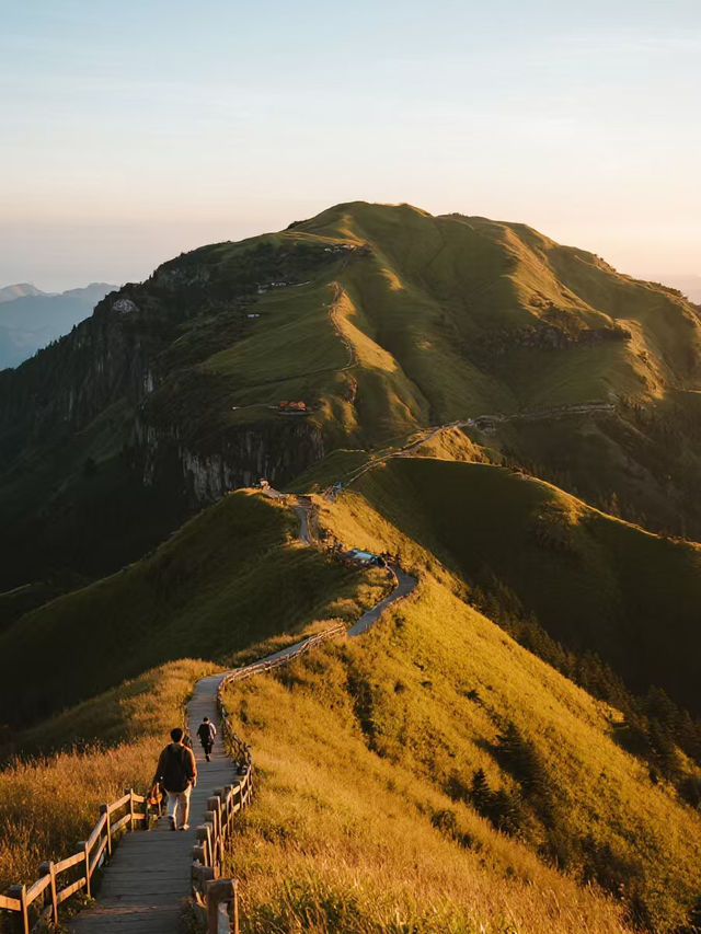 冬日帶娃登武功山!省力不費媽親子徒步攻略 冬日帶娃登武功山!省力不費媽親子徒步攻略
