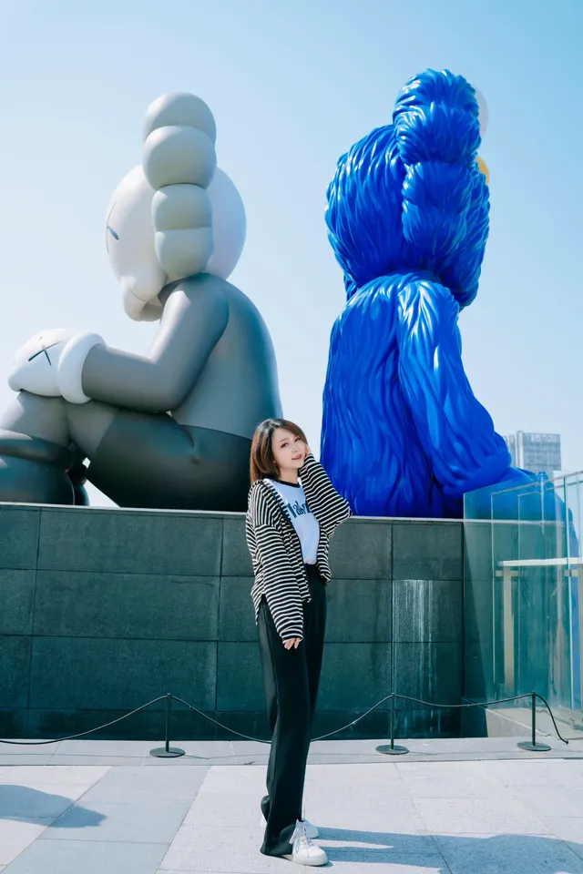 長沙頂流IFS!和KAWS合影打卡攻略 長沙頂流IFS!和KAWS合影打卡攻略