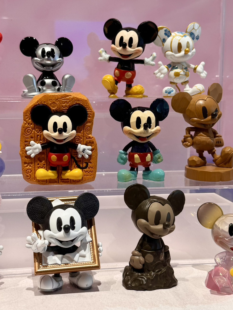 Shenzhen Toy Hunt Series | Metro → Uniwalk → Pop Mart Ultimate