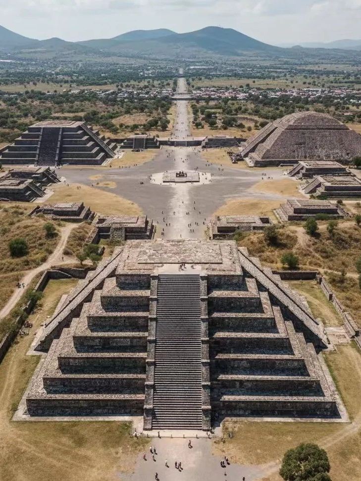 🇲🇽墨西哥特奧蒂瓦坎：迎著晨光飛越日月金字塔！在眾神之城觸摸阿茲特