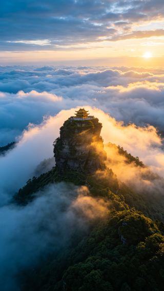Clouds and mist wrap around the Drum Tower—Guizhou hides an unknown fairyland