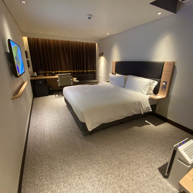 君立酒店🏨