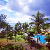 Weekend Beach Getaway with Cloud Display! 