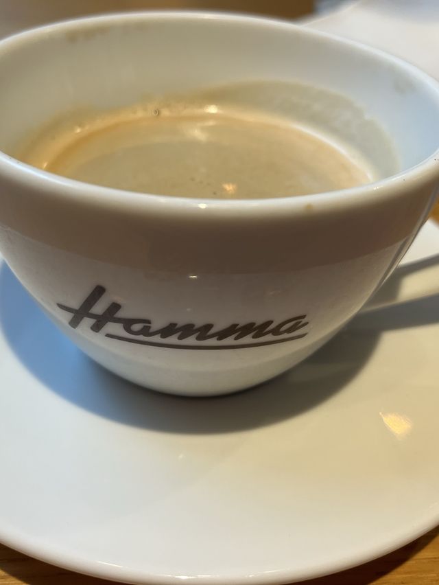 Hamma Café & Bakery