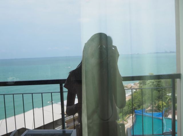ห้องพักวิวปัง ⛅️Royal Phala Cliff Beach