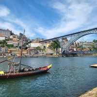 Best way to enjoy the Porto River side!