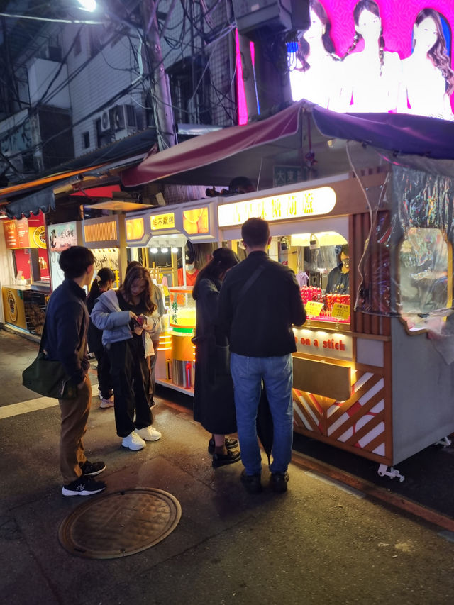 Be spoilt for choice at Shilin Night Market