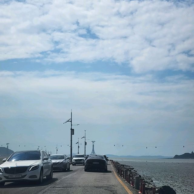 항상 열리지 않는 바닷길을 뚫고 가는 제부도