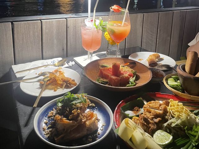 🇹🇭泰國曼谷｜打卡湄南河畔米芝蓮網紅餐廳-Rongros