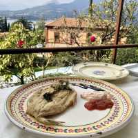 Como cuisine with romantic lake view 
