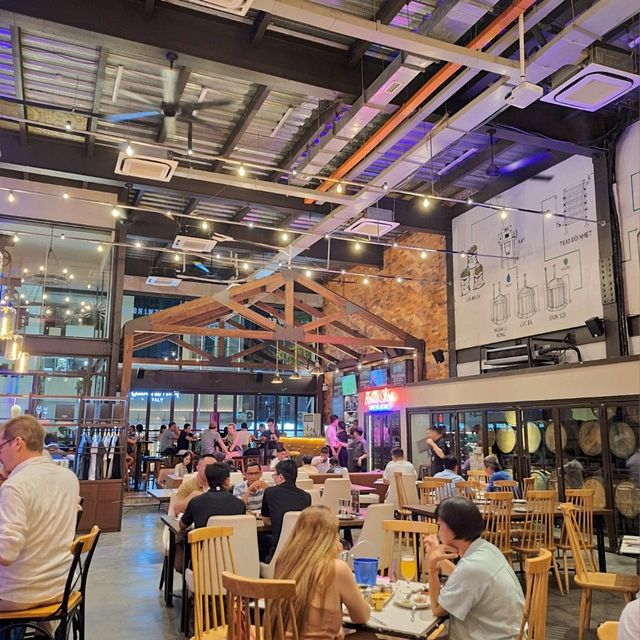 East West Brewing Company @ HCMC
