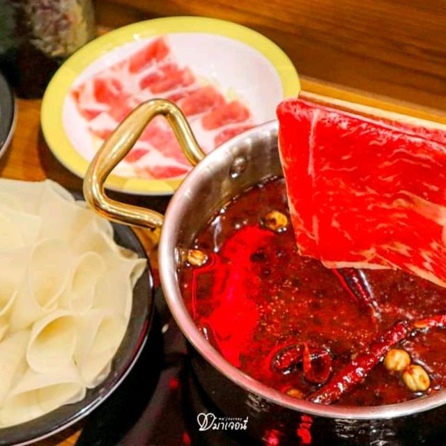 ชาบูหม่าล่าสายพาน พรีเมียม! มีเนื้อวากิวด้วย