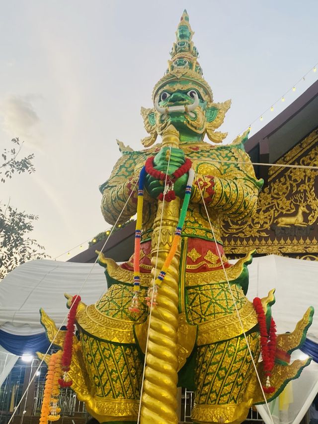 ปิดทองลูกนิมิต | วัดเขาน้อยหนองโสน| ตราด