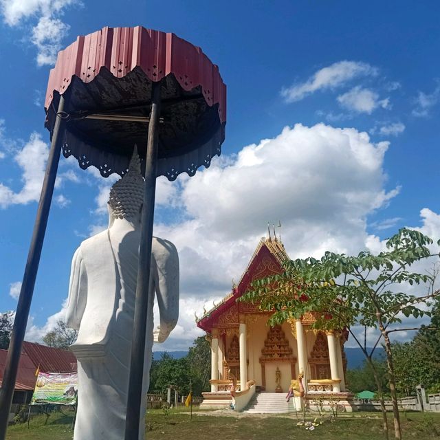 เที่ยววัดตำนานนางผมหอม จ.เลย