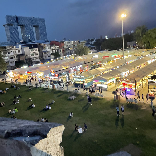 Castle Night Market- Jodd Fair in BkK