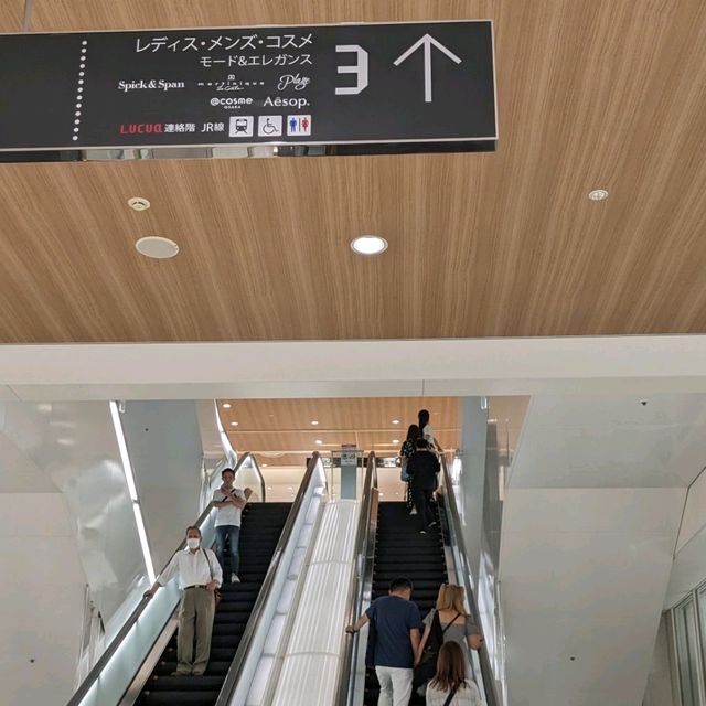 ９月１日 GRAND OPEN　@cosme OSAKA　LUCUA 1100 に行ってみた。