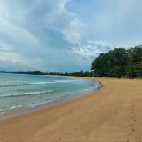 เดินเล่นริมหาด ที่อุทยานแห่งชาติสิรินาถ