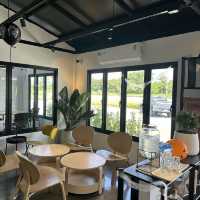 BUMP cafe @บ้านบึง ชลบุรี