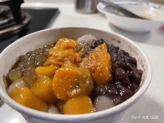 臺中逢甲夜市 吃了會上癮的大麻粉園