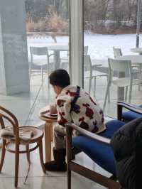 달달한 딸기라떼와 함께 뮤지엄카페 데이트