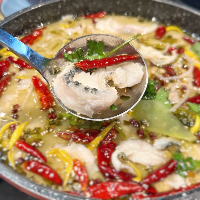 【麻酸香辣啖啖肉🔥招牌冷鍋酸菜魚】