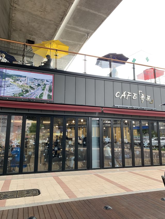 서대문 폭포를 바라보며 힐링할 수 있는 카페☕️ [서대문_카페폭포]