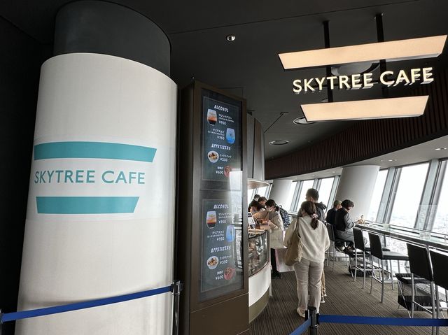 東京・押上。『東京スカイツリー (TOKYO SKYTREE)』の展望台を観光。