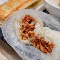 【觀光客必去的阜杭豆漿 & 買手信的福記餅店】