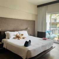 พักผ่อนติดริมทะเลที่ Veranda Resort 