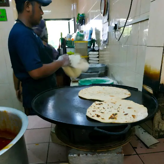 FRESHLY MADE CHAPATI FOR BREAKFAST!