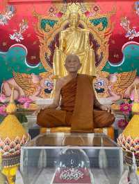 กราบหลวงปู่ดุลย์