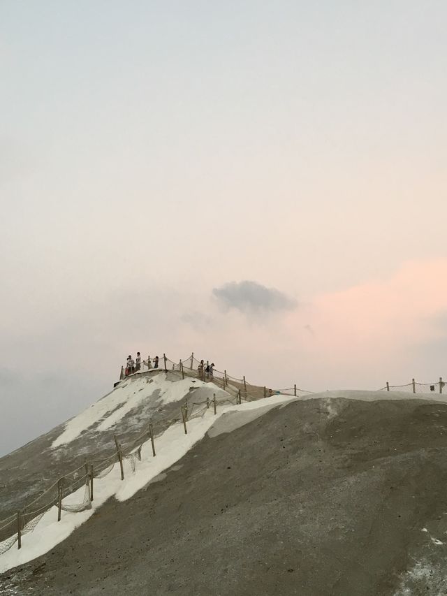 타이난 | 소금이 새하얀 산처럼 보이는 치구옌산 🗻