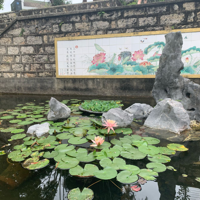 Hiking up Tao Fung Shan Christian Center - Shatin