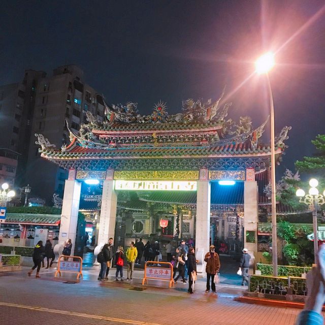 대만 가볼만한 곳, 밤에 더욱 예쁜 용산사 ✨