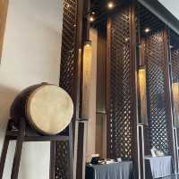 The luxurious lobby of Silk Place Tainan