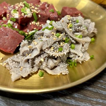 韓国釜山・南浦洞】ユッケ、生レバー刺しの専門店「ユケハンユッケ
