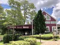 Brookside Valley Resort 