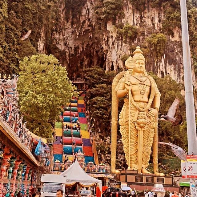 Colourful moments in Batu Caves