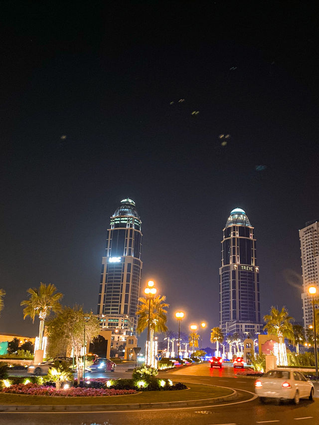 Luxurious Pearl Island in Doha at night 