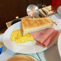 靚啡與茶記合體店🍜☕️